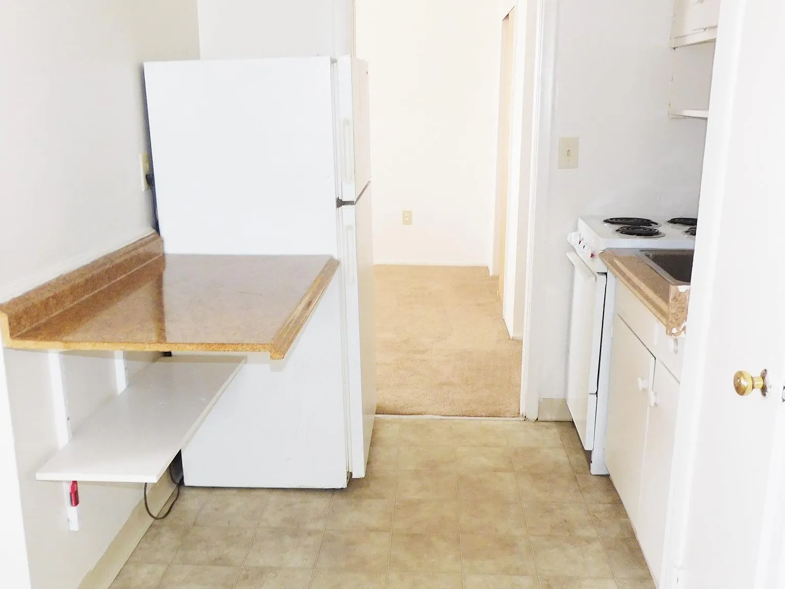 1 bed, 600 sqft, $1,015 — Photo 2