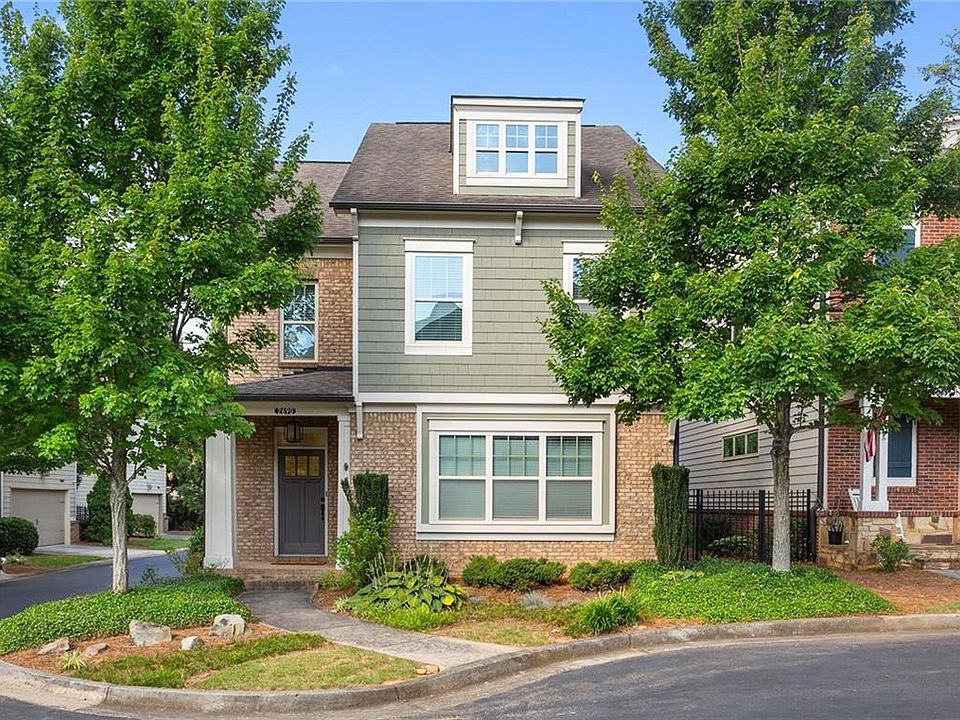 1st image of 2690 Telfair Dr SE