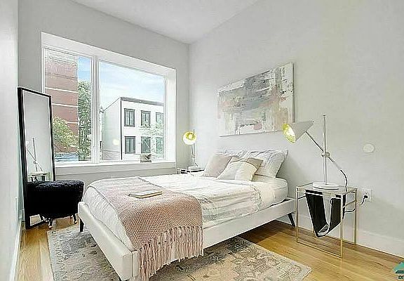 5th image of 422 Lexington Ave #5A