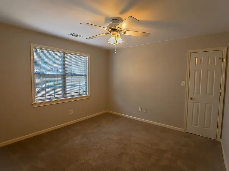 408 Bristol Rd — Photo 26