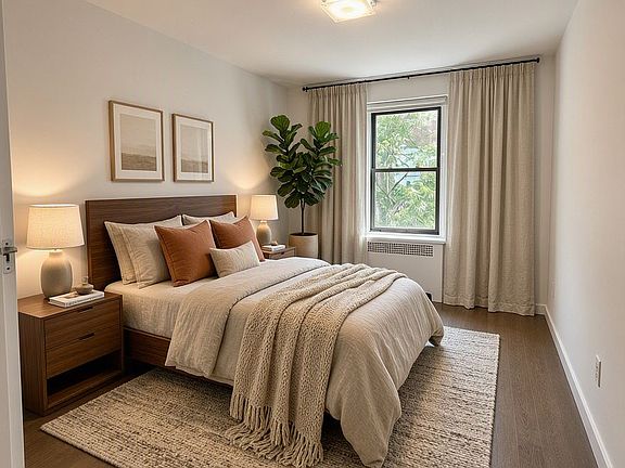 3rd image of 10 W 65th St APT 6-O