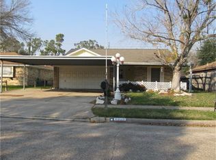 4909 Fairvent St, Pasadena, TX 77505