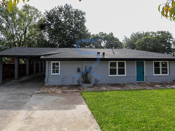 2nd image of 870 Teton Ave SE