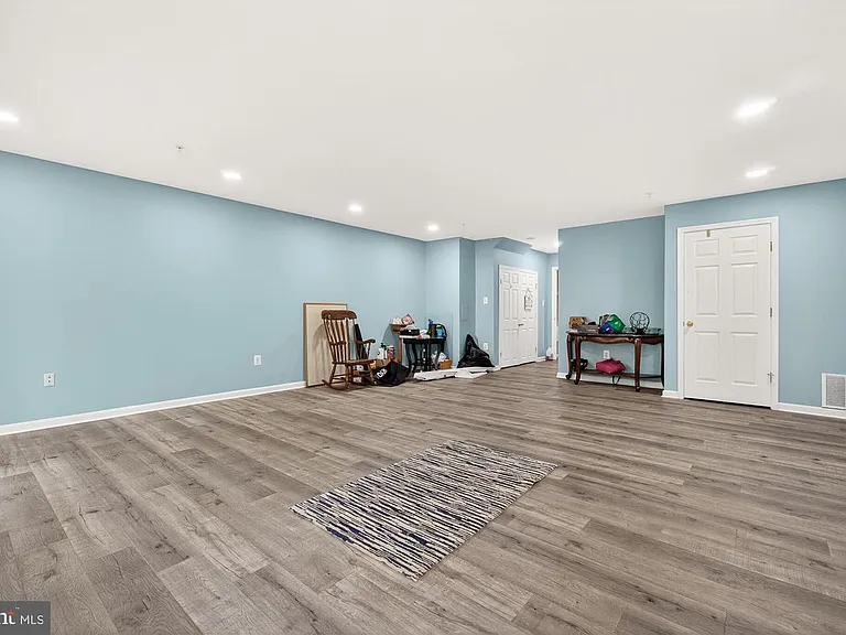 2572 Carrington Way — Photo 9