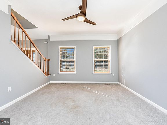 4th image of 10401 Dana Ct