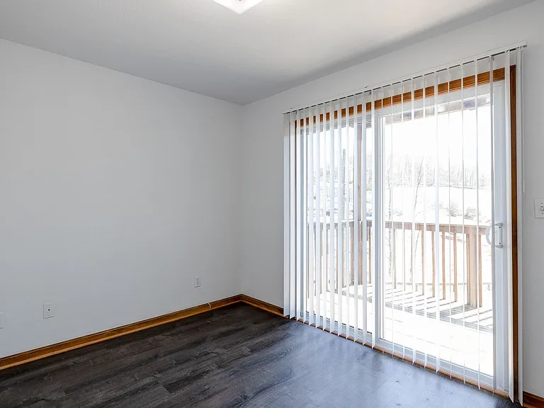 Pinnacle Heights Apartments — Photo 27