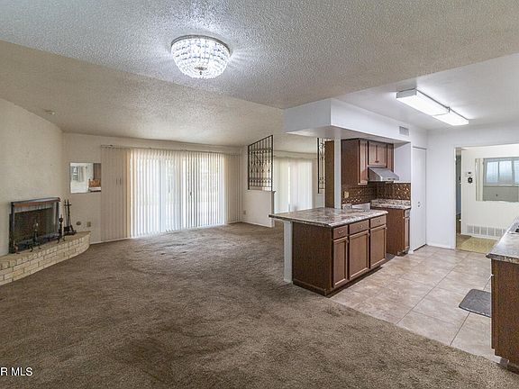 5th image of 10653 Lakewood Ave