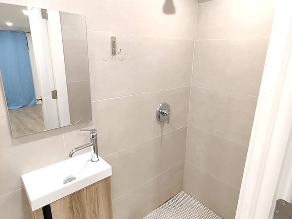 3rd image of 319 Remsen Ave #1F