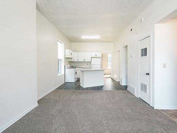 5th image of 1001 N 29th St #1011