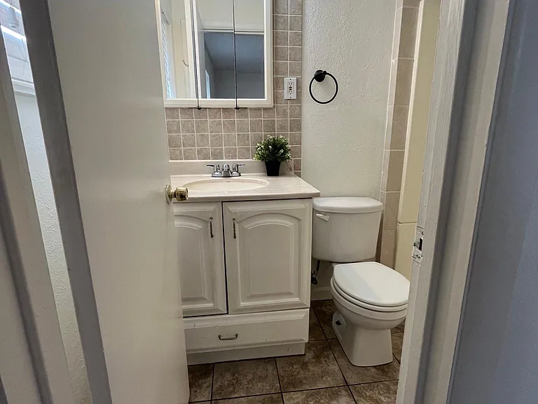8936 Angleton Pl — Photo 10