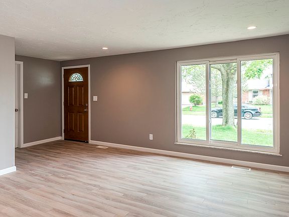 5th image of 45 Rogers Dr