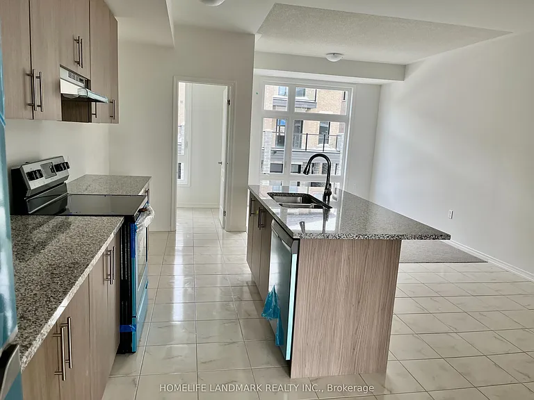 1420 Coral Springs Path — Photo 3