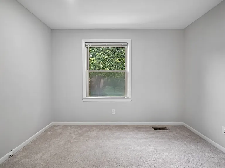 5128 Cliffhaven Dr — Photo 26