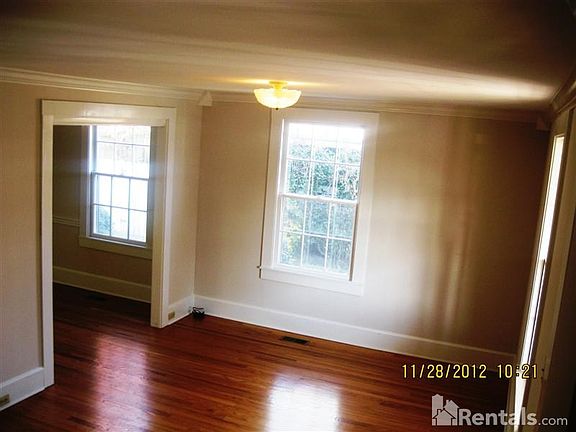 2nd image of 908 Lawrence St