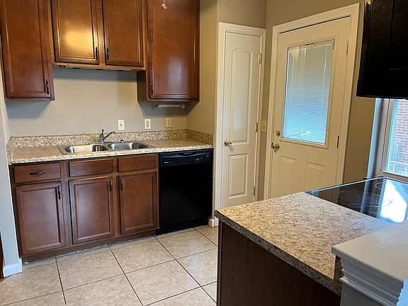 4th image of 3064 Crestmoor Ln