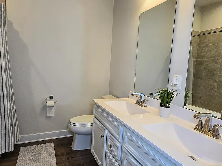 5426 Greenpoint Ln — Photo 45