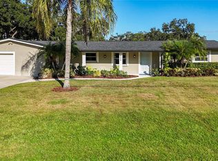 505 E Lake Dr, Sarasota, FL 34232