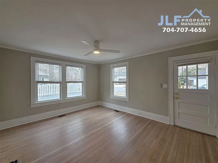 3 bed, 2.0 bath, 1190 sqft, $1,795 — Photo 2