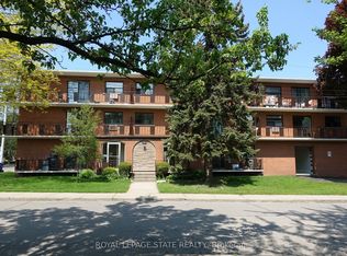 50 Hilda Ave #303, Hamilton, ON L8M 3E6