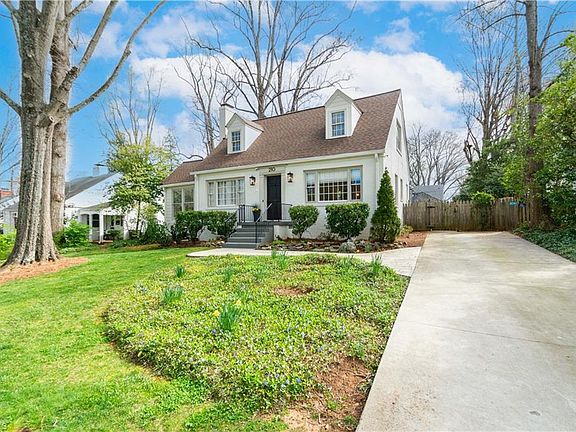2nd image of 210 W Avondale Dr