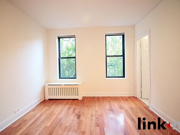 5th image of 515 W 168th St #3B