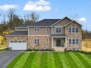 7 Emerald Dr, Hardyston Twp., NJ 07419