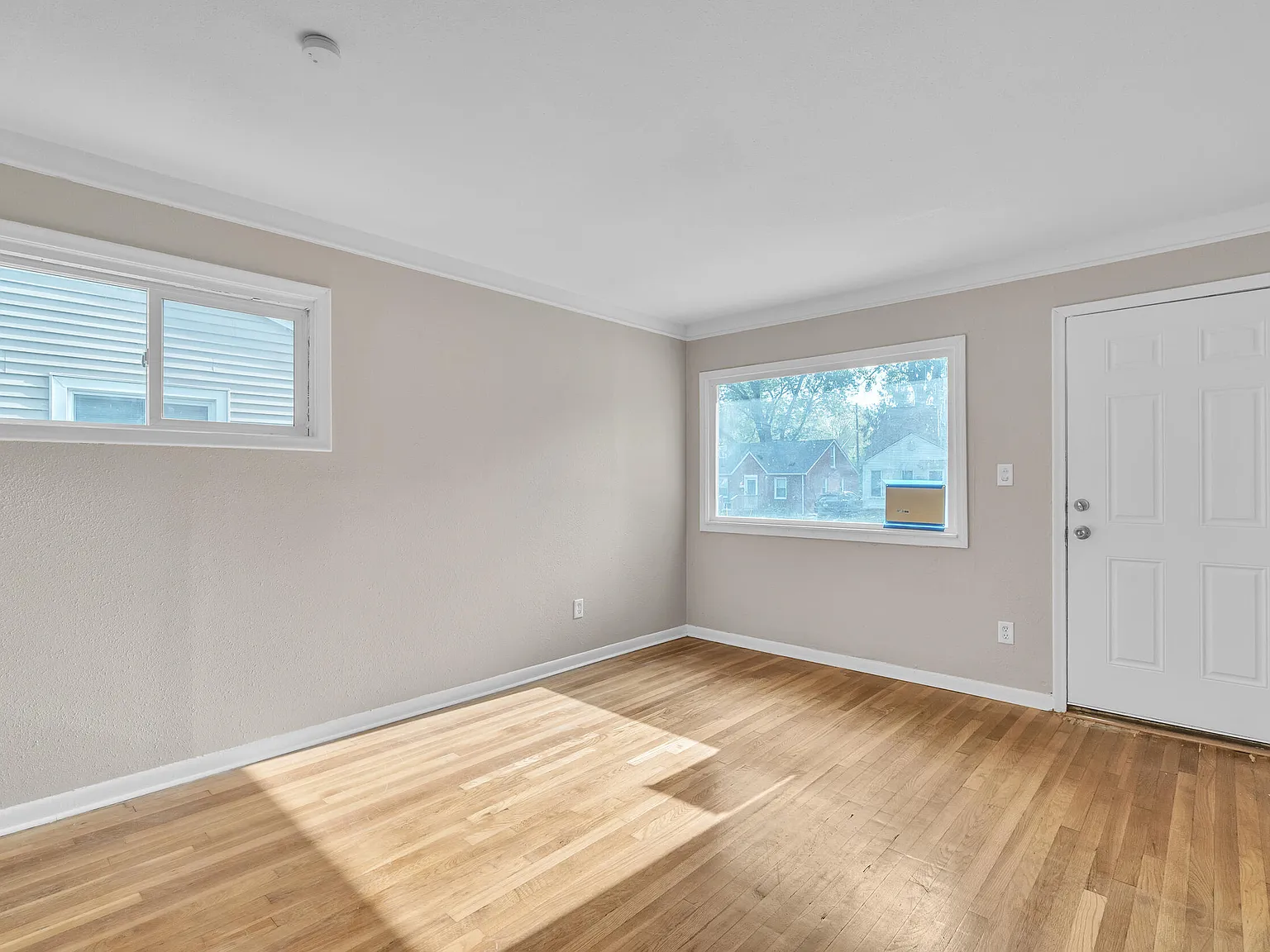 2 bed, 1.0 bath, 768 sqft, $1,250 — Photo 4