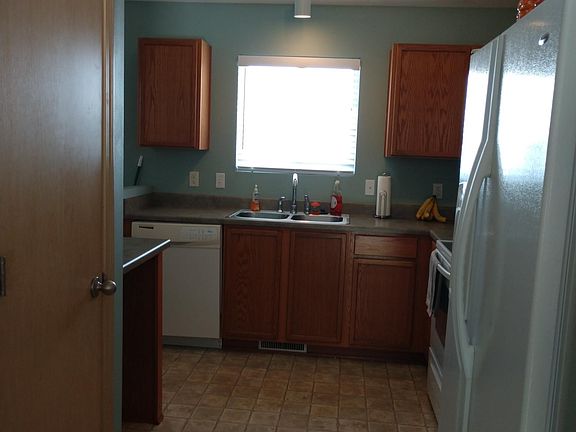4th image of 16132 Cherrywood St