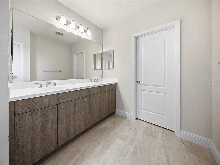 11118 Sand Pine Ln — Photo 33