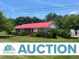 5444 Alum Spring Rd, Pulaski, VA 24301