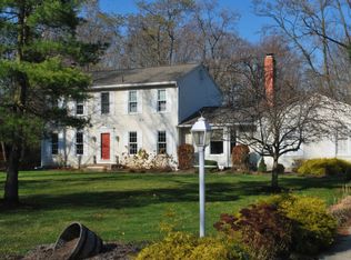 2431 Cambridge Dr, Hudson, OH 44236