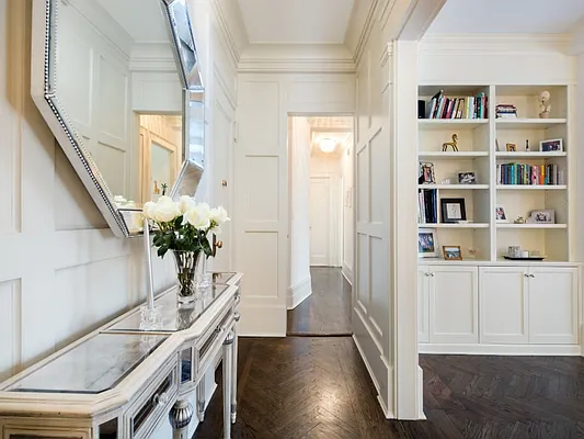 Sold by Sotheby's International Realty | media 17