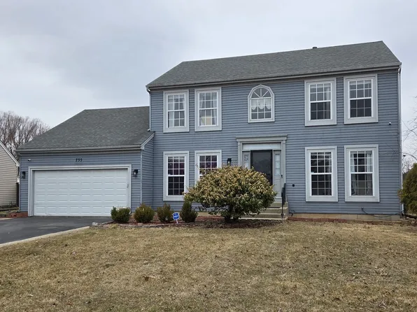755 White Pine Cir, Lake In The Hills, IL 60156