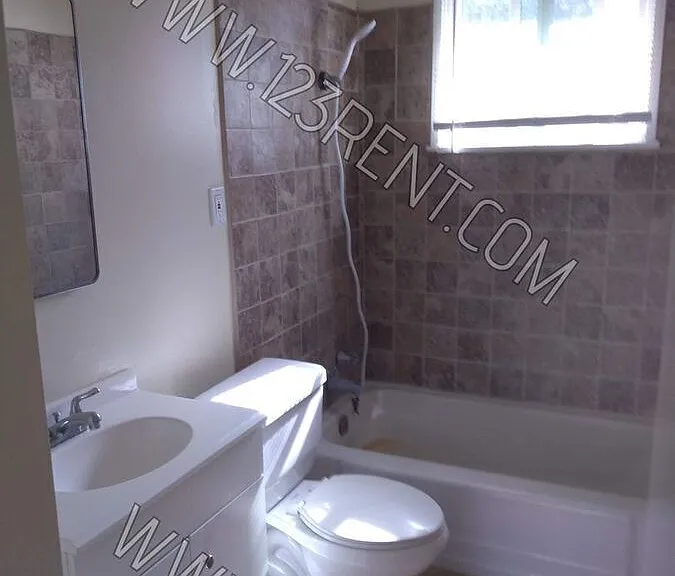 11850 Patricia Ave — Photo 7