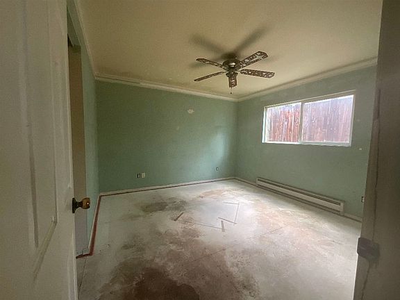 4th image of 805 Yama St