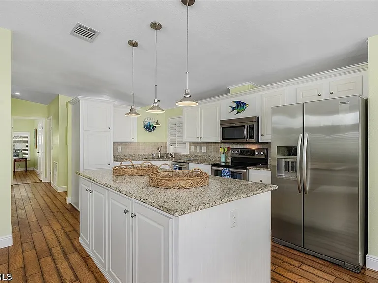 Harpoon Ln — Photo 4