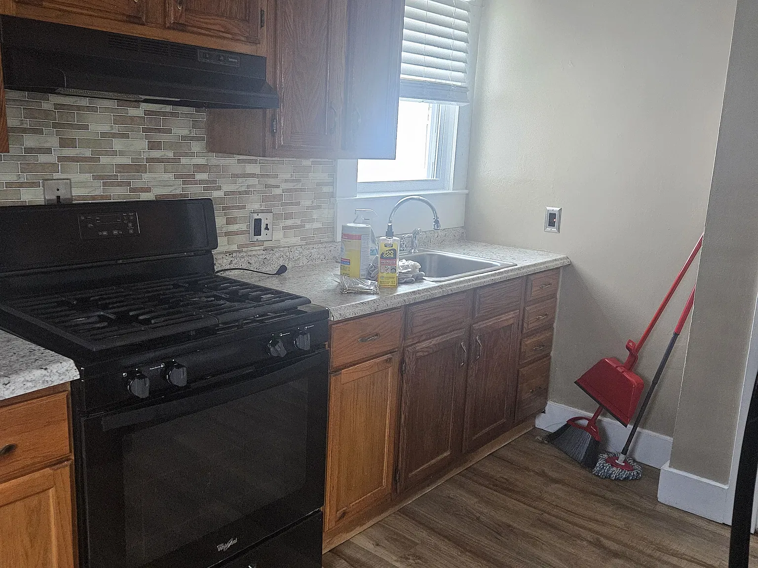 545 Main St — Photo 2