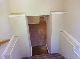 315 N 2nd Ave APT 3, Mulvane, KS 67110