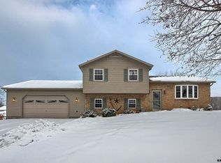 410 Hykes Mill Rd, Manchester, PA 17345