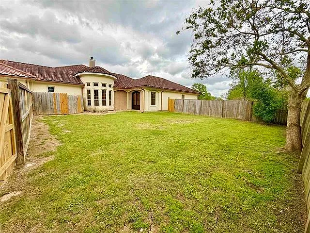 12410 Keith Rd — Photo 44