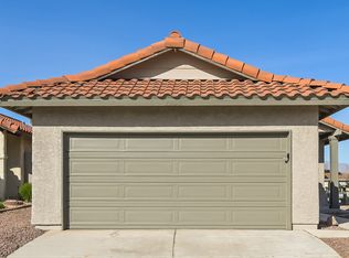 7700 Blackbird Ave, Las Vegas, NV 89145