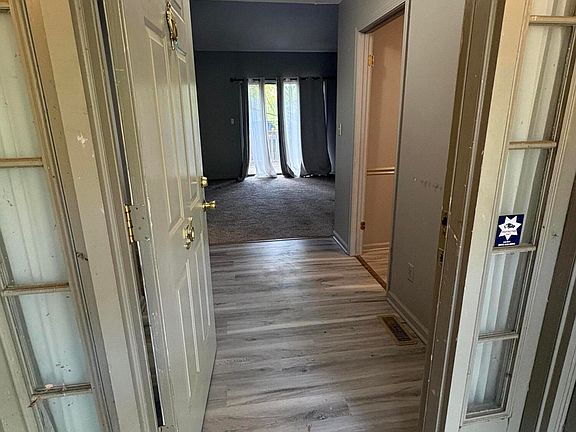 3rd image of 56 Timberlake Dr