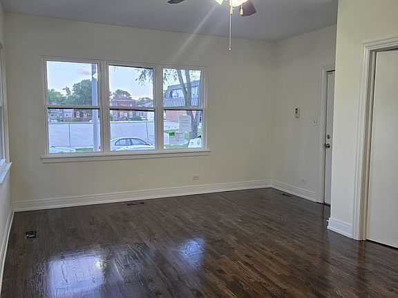 3rd image of 151 E 23rd St