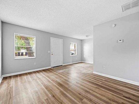 3rd image of 3018 Allred Dr #C