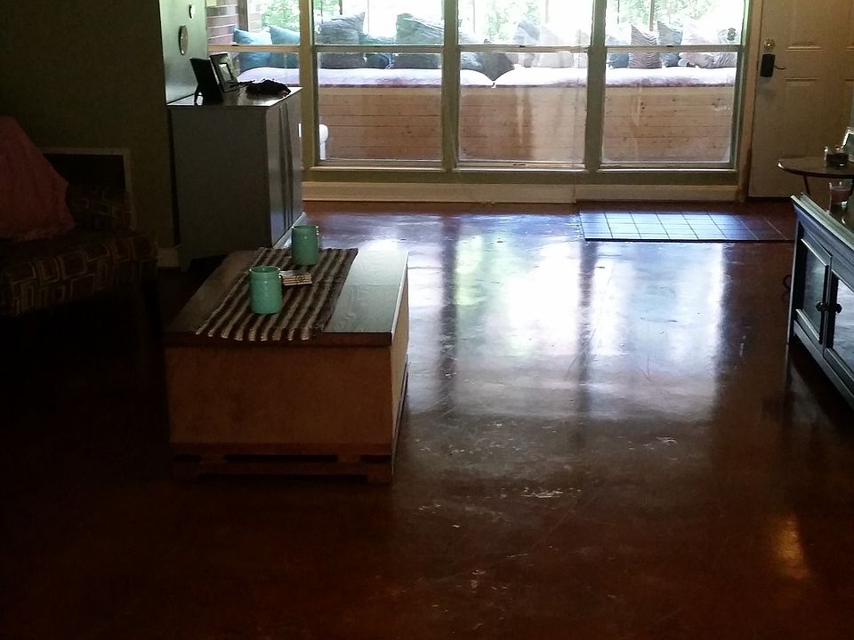 1st image of 160 Berlin Dr