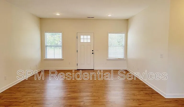 5012 Barefoot Dr — Photo 2