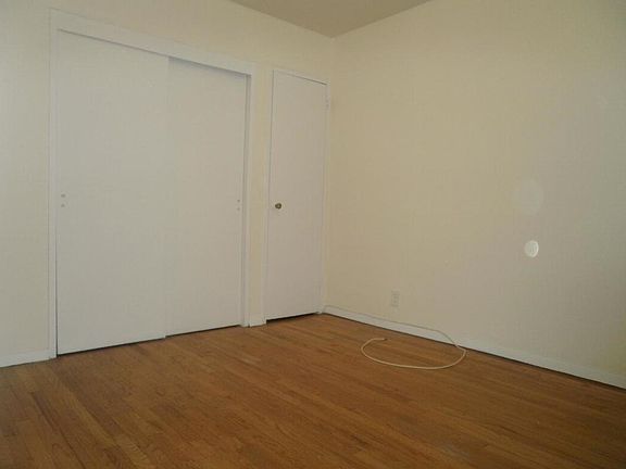 2nd image of 418 E 77th St APT 1G