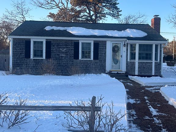 2nd image of 36 Pawnee Road