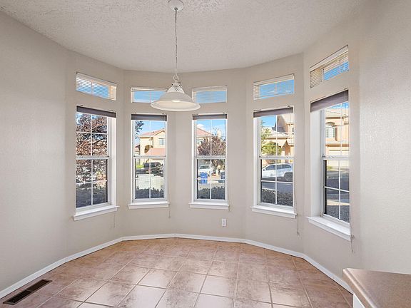 4th image of 1334 Canyon Hills Dr NE