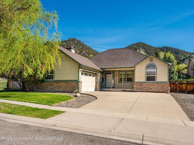 440 Stagecoach Ln, New Castle, CO, 81647